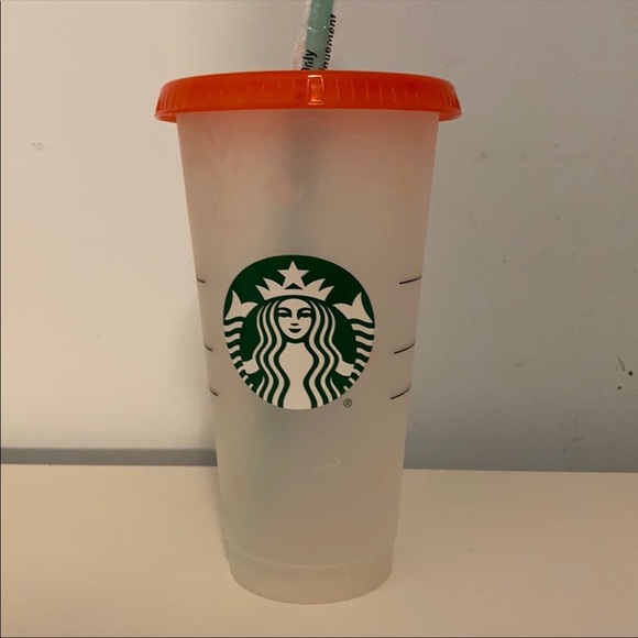 Set of Two Starbucks Color Changing Cups - Picture 3 of 7